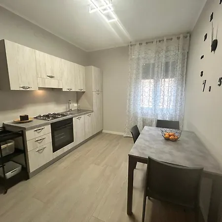 Διαμέρισμα Casa Ari Ντεζεντσάνο ντελ Γκάρντα